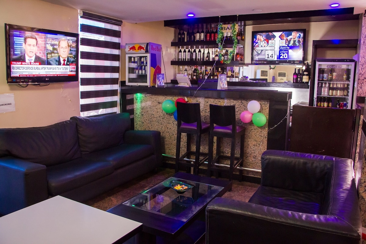 OASIS HOTEL31