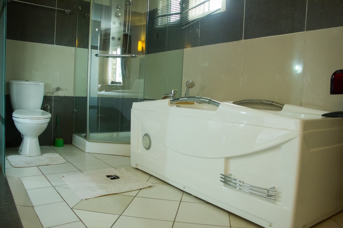 OASIS HOTEL55