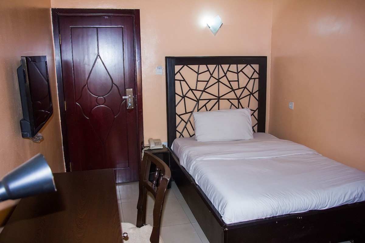 OASIS HOTEL60